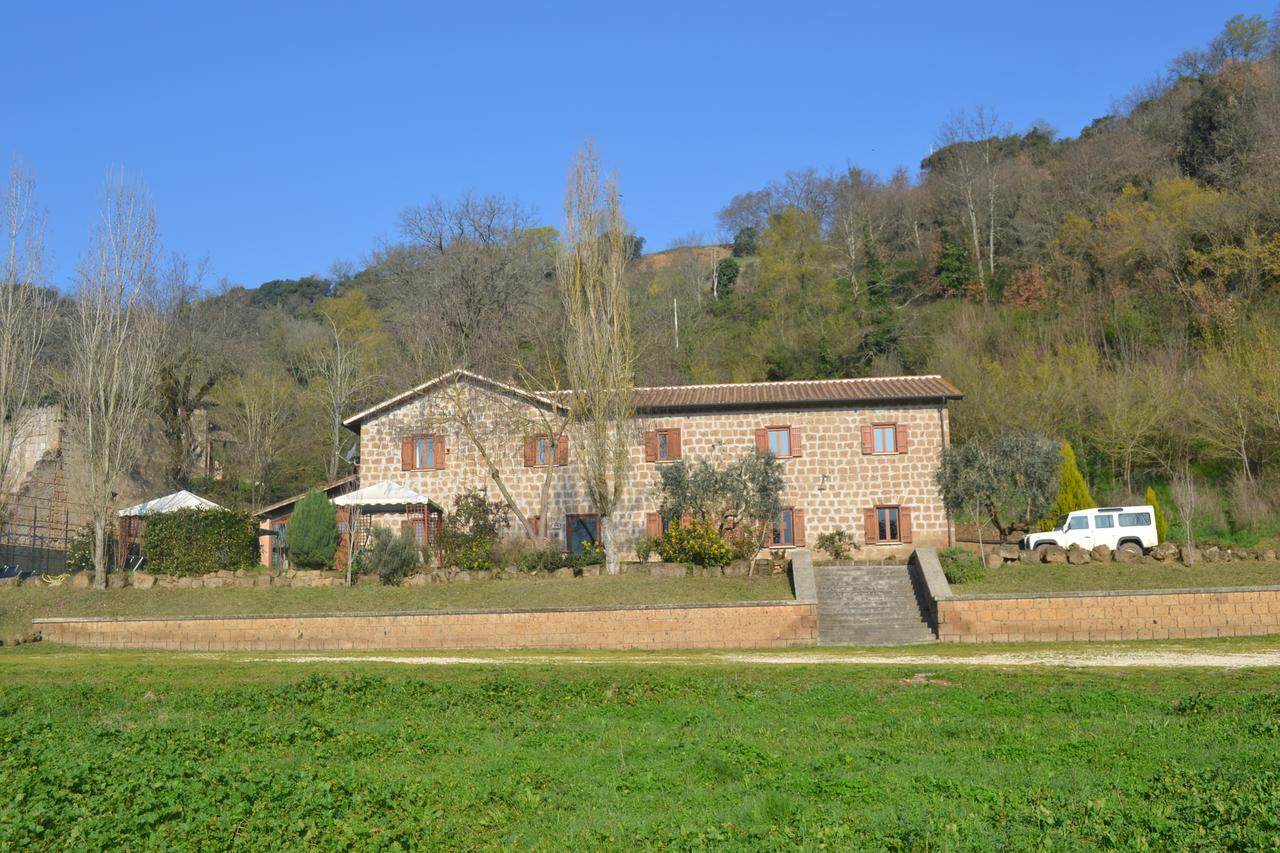 Agriturismo Le Forre Del Treja Civita Castellana Bagian luar foto